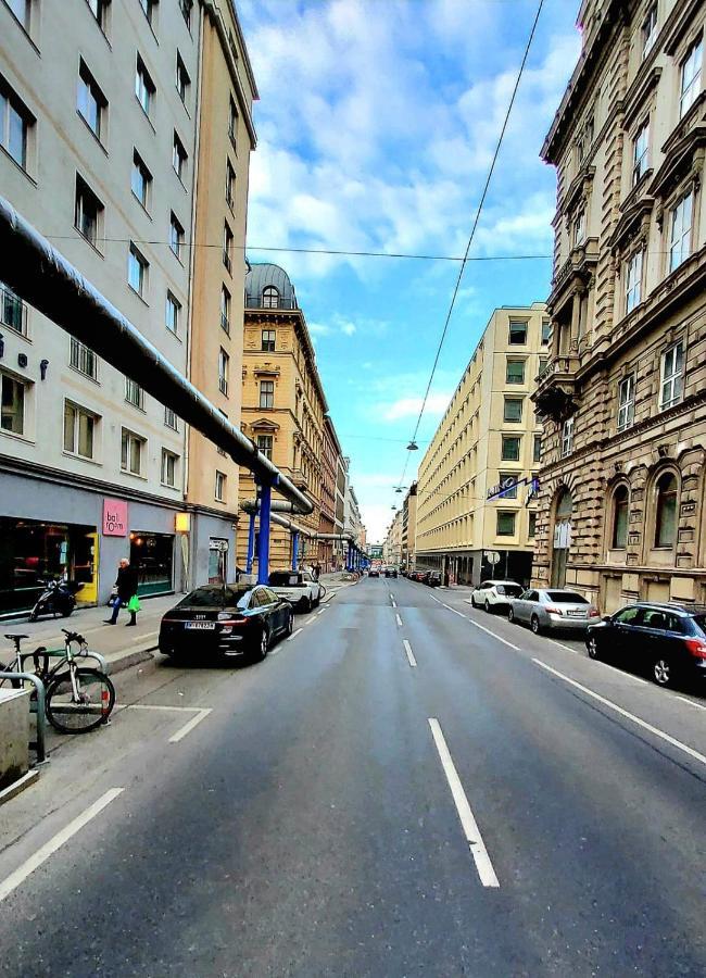 The Vast Core Bécs Kültér fotó